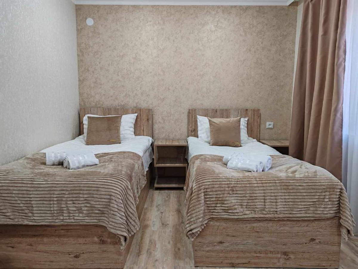 Sun House Hotell Yeghegnadzor Eksteriør bilde