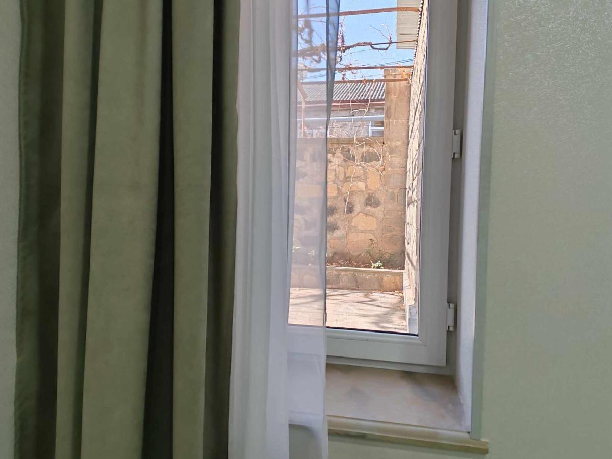 Sun House Hotell Yeghegnadzor Eksteriør bilde
