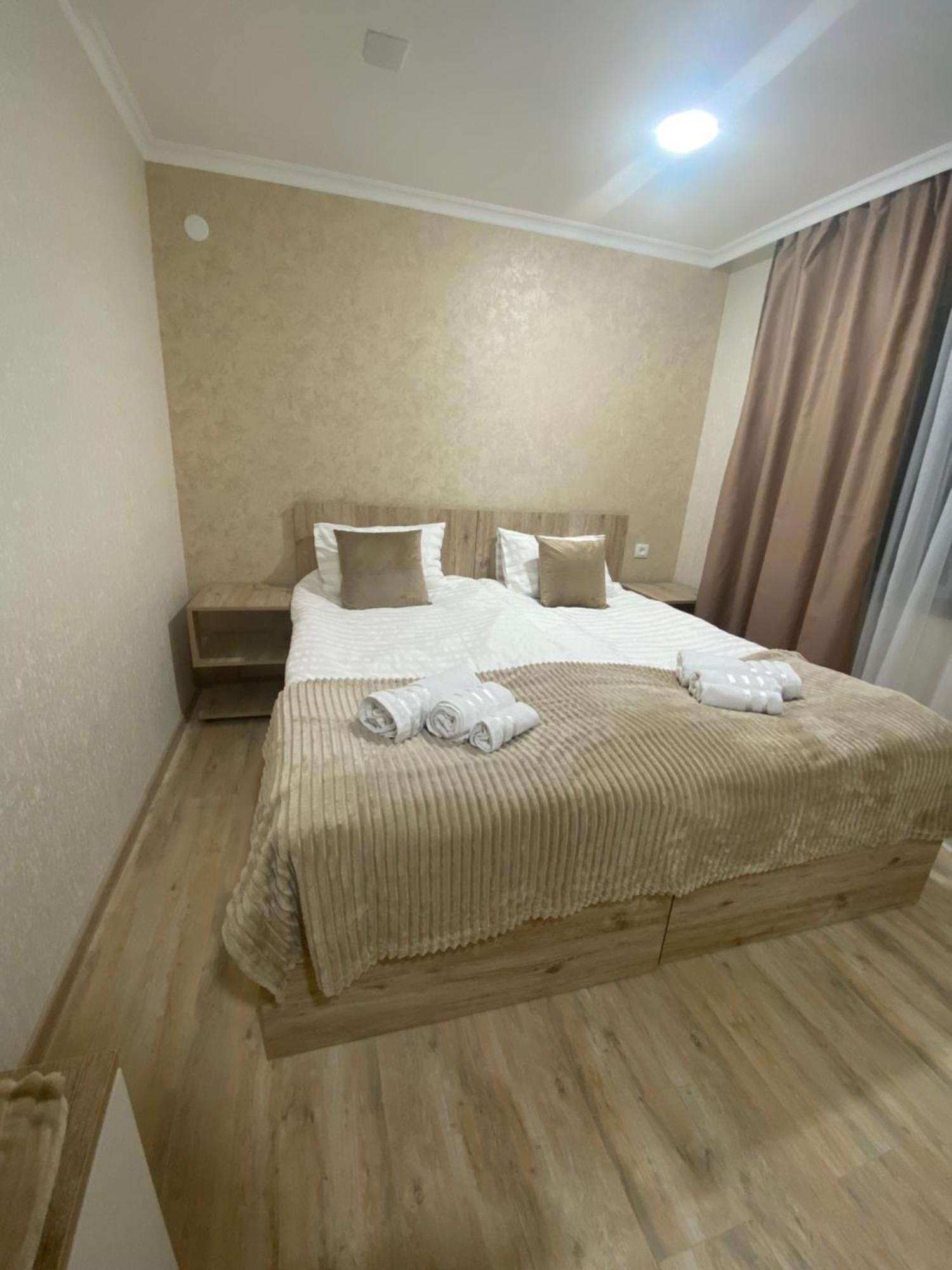 Sun House Hotell Yeghegnadzor Eksteriør bilde
