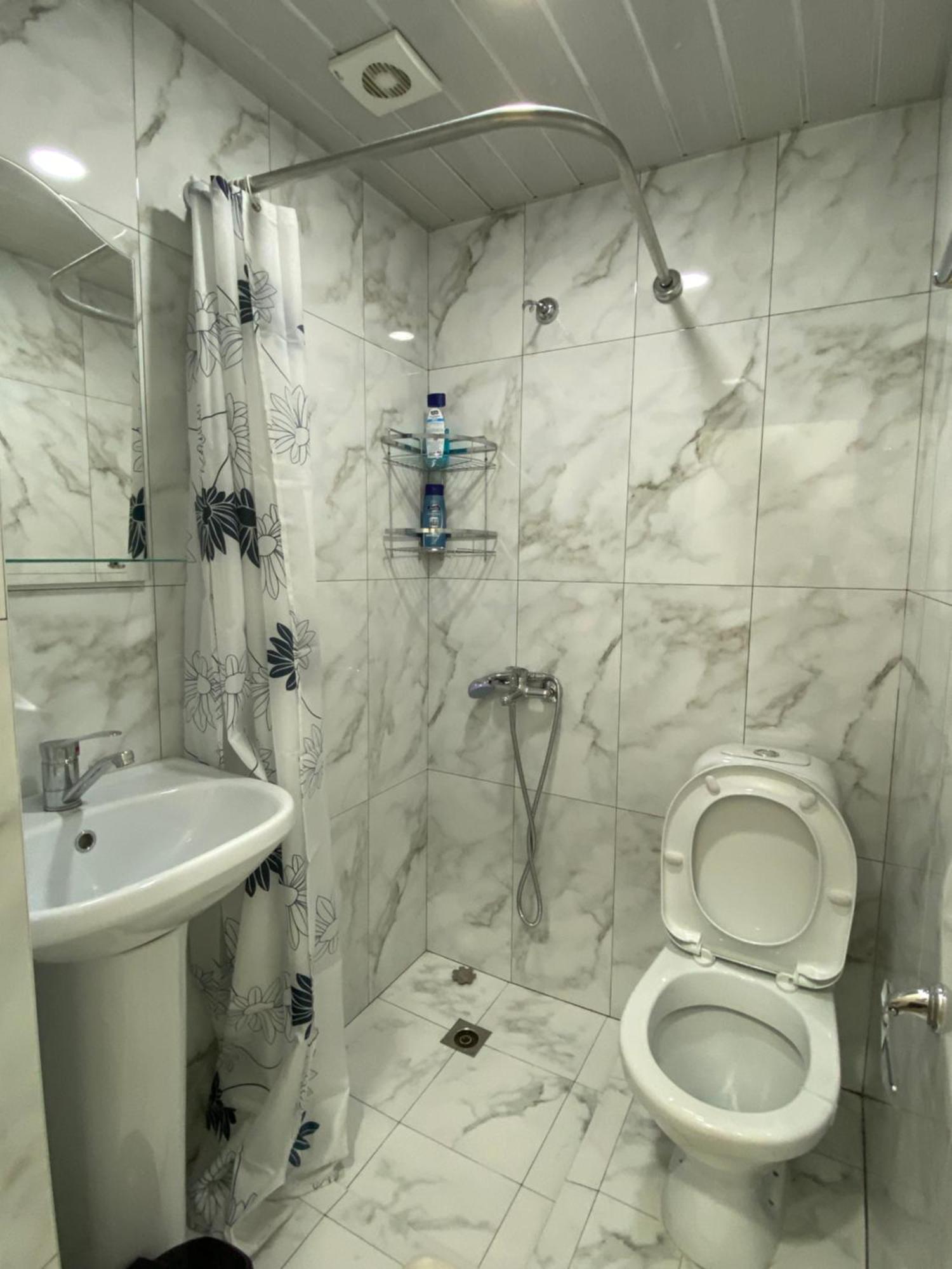 Sun House Hotell Yeghegnadzor Eksteriør bilde